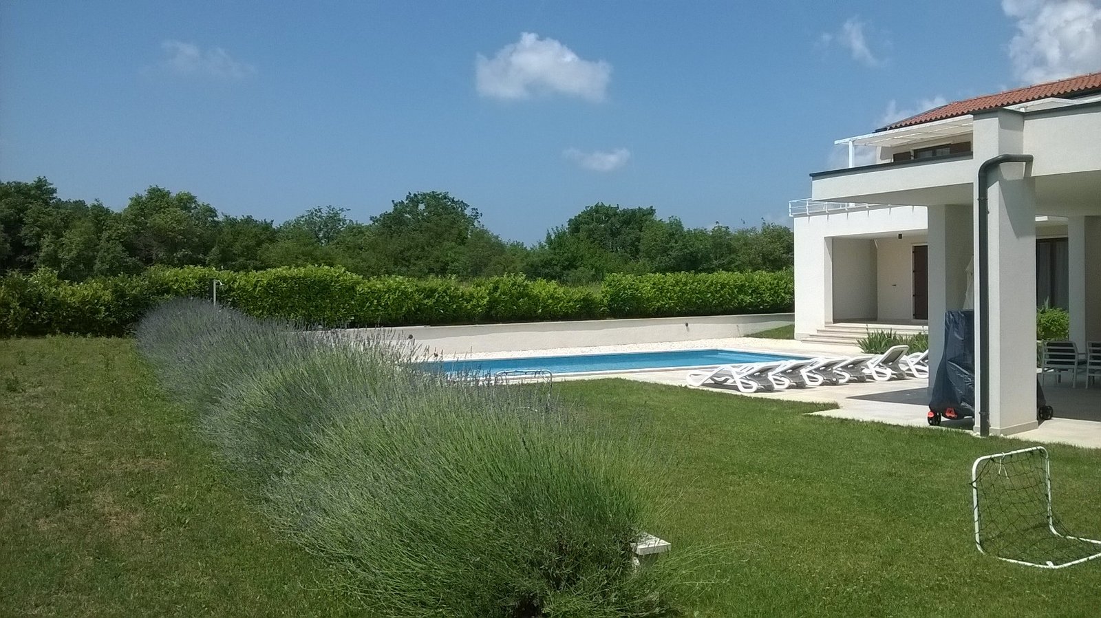 Villa Dora Istria Stokovci backyard activities football lavander grass