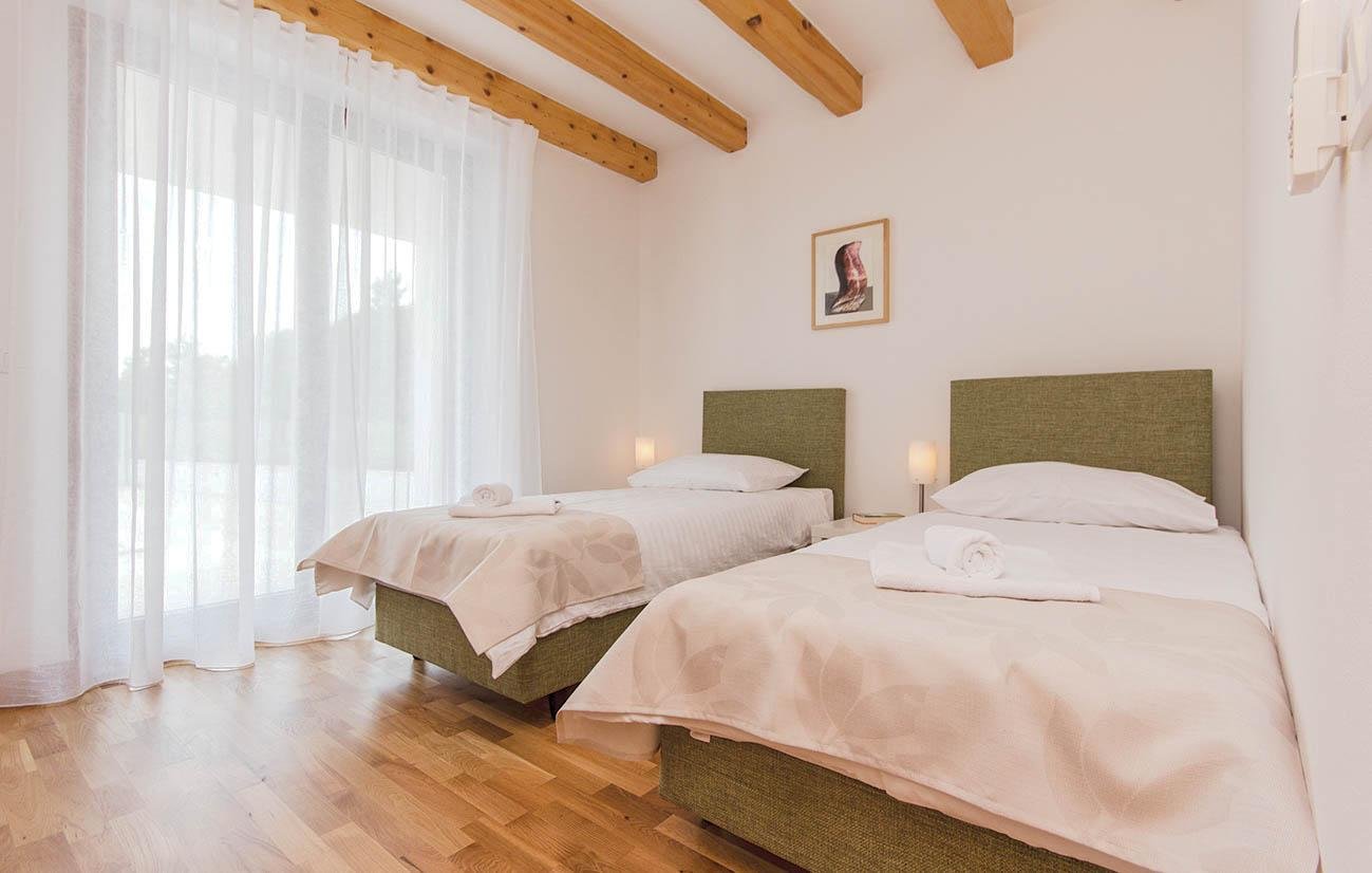 Villa Dora Istria Stokovci bedroom beds children kids