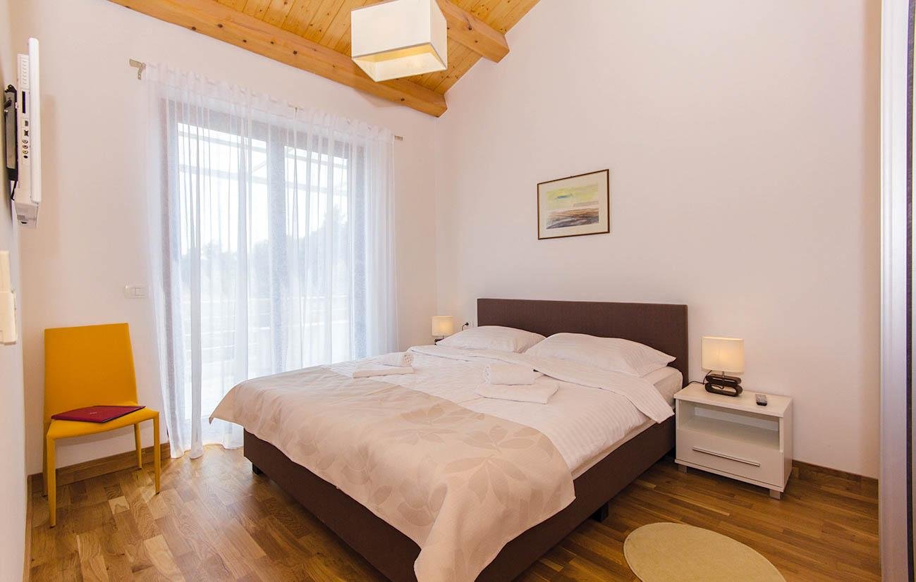 Villa Dora Istria Stokovci big spacious bedroom